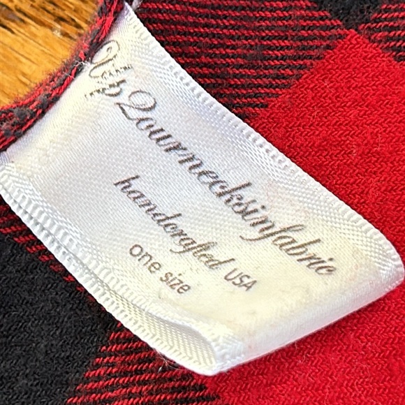 Red and black Buffalo plaid open from wrap. One size. Handmade. - Picture 2 of 8